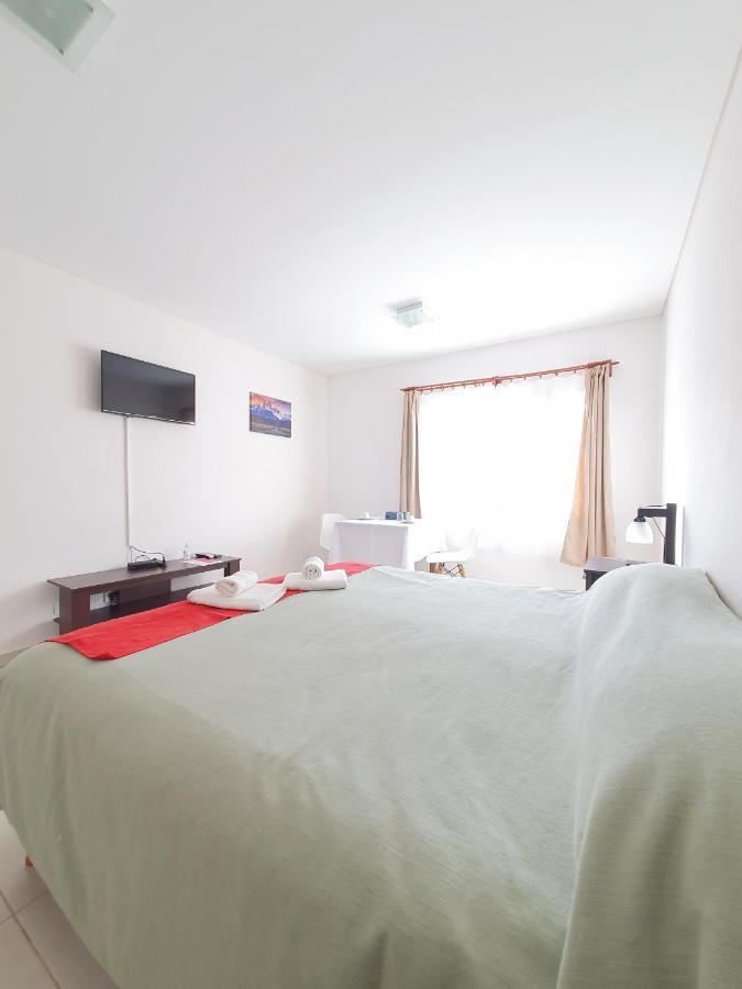 Newen Bed & Breakfastエル・チャルテン エクステリア 写真